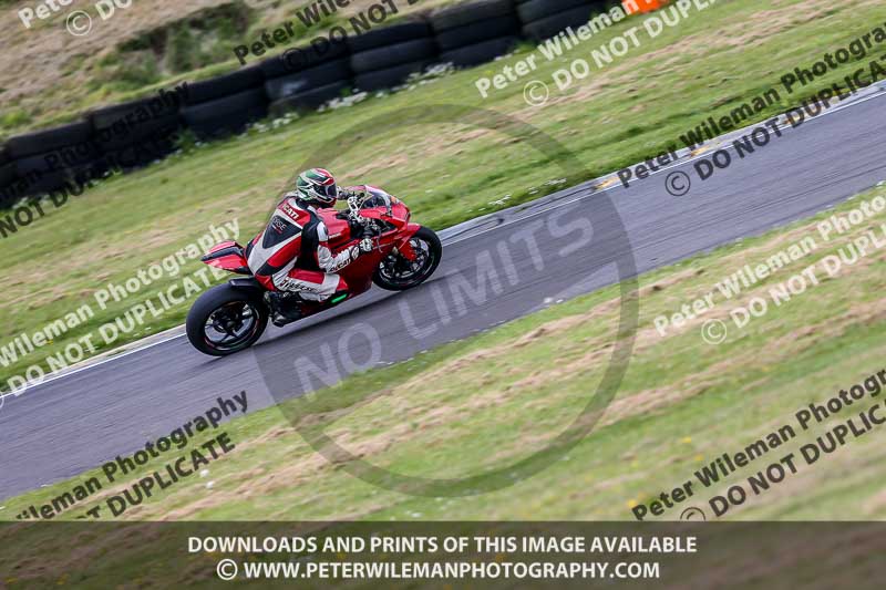 PJM Photography;anglesey no limits trackday;anglesey photographs;anglesey trackday photographs;enduro digital images;event digital images;eventdigitalimages;no limits trackdays;peter wileman photography;racing digital images;trac mon;trackday digital images;trackday photos;ty croes