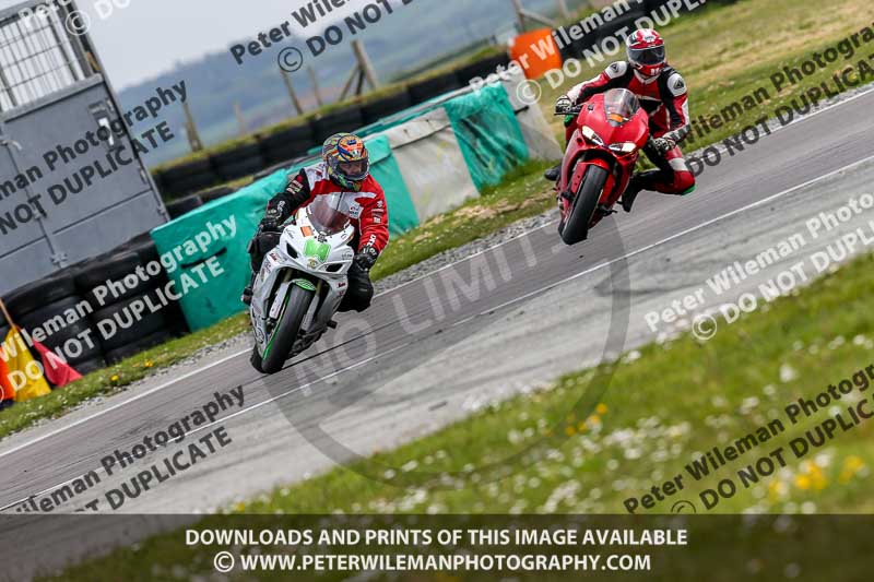PJM Photography;anglesey no limits trackday;anglesey photographs;anglesey trackday photographs;enduro digital images;event digital images;eventdigitalimages;no limits trackdays;peter wileman photography;racing digital images;trac mon;trackday digital images;trackday photos;ty croes