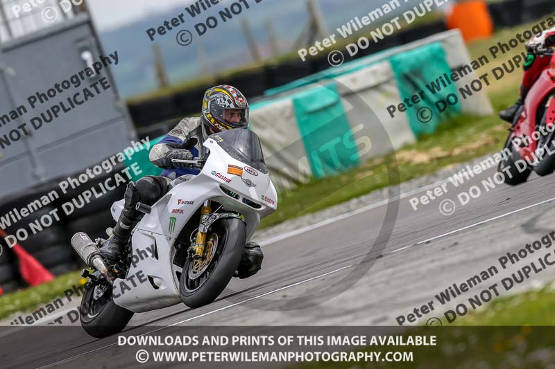 PJM Photography;anglesey no limits trackday;anglesey photographs;anglesey trackday photographs;enduro digital images;event digital images;eventdigitalimages;no limits trackdays;peter wileman photography;racing digital images;trac mon;trackday digital images;trackday photos;ty croes
