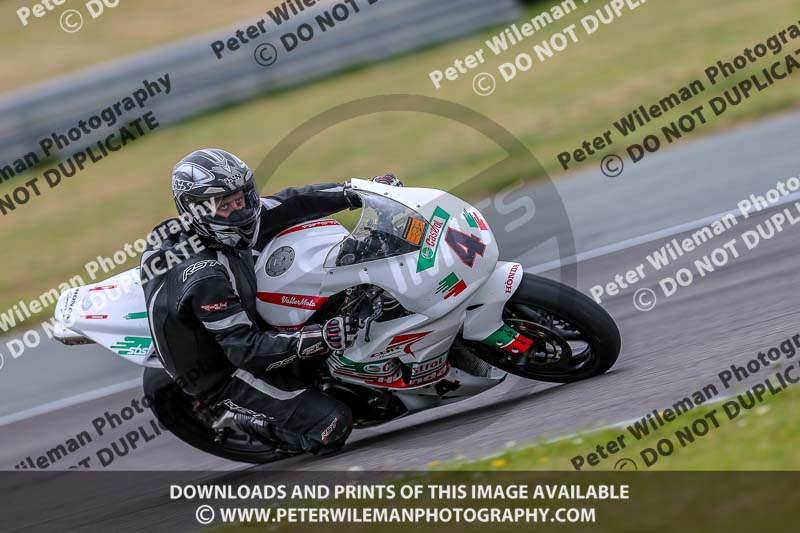 PJM Photography;anglesey no limits trackday;anglesey photographs;anglesey trackday photographs;enduro digital images;event digital images;eventdigitalimages;no limits trackdays;peter wileman photography;racing digital images;trac mon;trackday digital images;trackday photos;ty croes