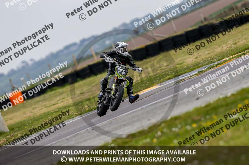 PJM Photography;anglesey no limits trackday;anglesey photographs;anglesey trackday photographs;enduro digital images;event digital images;eventdigitalimages;no limits trackdays;peter wileman photography;racing digital images;trac mon;trackday digital images;trackday photos;ty croes