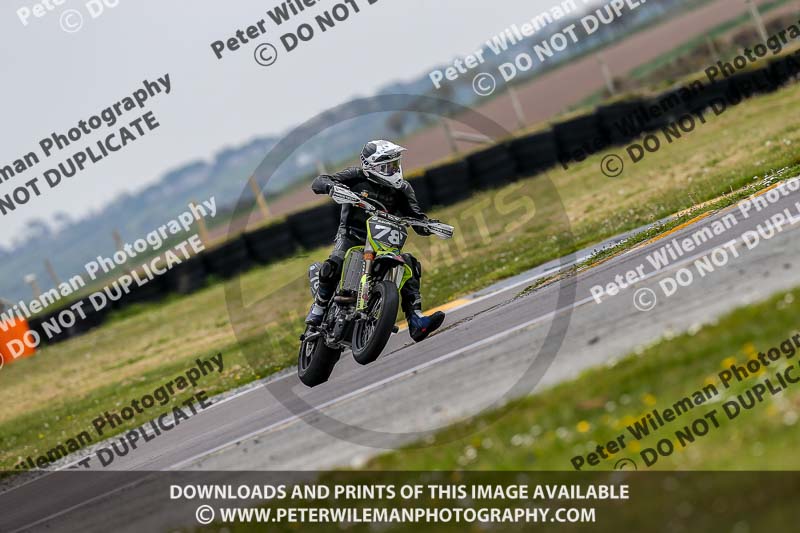 PJM Photography;anglesey no limits trackday;anglesey photographs;anglesey trackday photographs;enduro digital images;event digital images;eventdigitalimages;no limits trackdays;peter wileman photography;racing digital images;trac mon;trackday digital images;trackday photos;ty croes