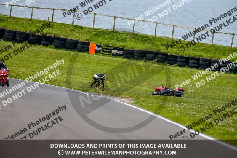 PJM Photography;anglesey no limits trackday;anglesey photographs;anglesey trackday photographs;enduro digital images;event digital images;eventdigitalimages;no limits trackdays;peter wileman photography;racing digital images;trac mon;trackday digital images;trackday photos;ty croes