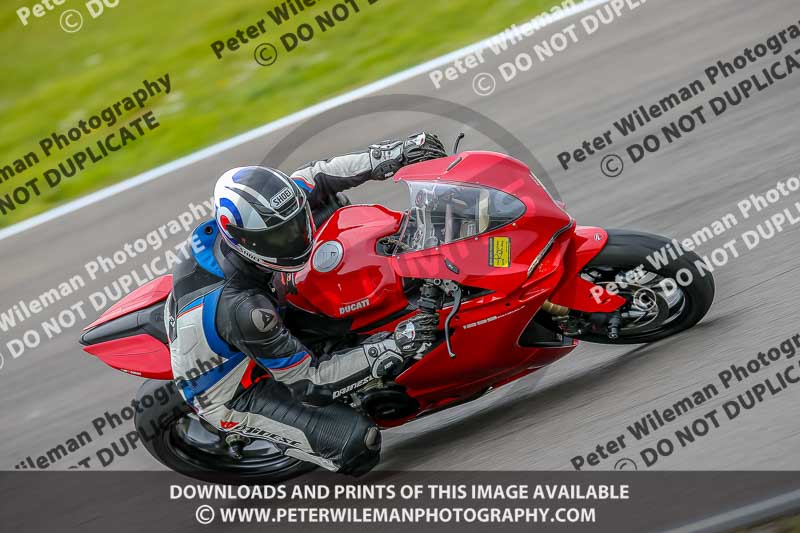 PJM Photography;anglesey no limits trackday;anglesey photographs;anglesey trackday photographs;enduro digital images;event digital images;eventdigitalimages;no limits trackdays;peter wileman photography;racing digital images;trac mon;trackday digital images;trackday photos;ty croes