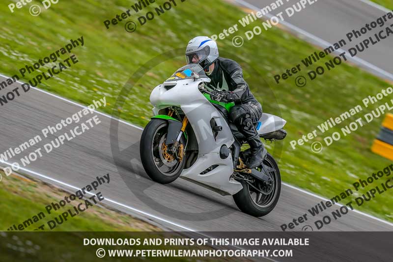 PJM Photography;anglesey no limits trackday;anglesey photographs;anglesey trackday photographs;enduro digital images;event digital images;eventdigitalimages;no limits trackdays;peter wileman photography;racing digital images;trac mon;trackday digital images;trackday photos;ty croes