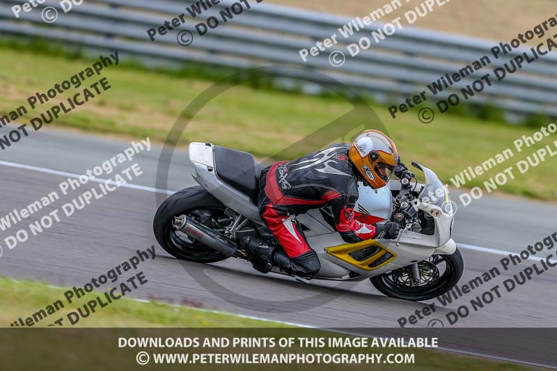 PJM Photography;anglesey no limits trackday;anglesey photographs;anglesey trackday photographs;enduro digital images;event digital images;eventdigitalimages;no limits trackdays;peter wileman photography;racing digital images;trac mon;trackday digital images;trackday photos;ty croes