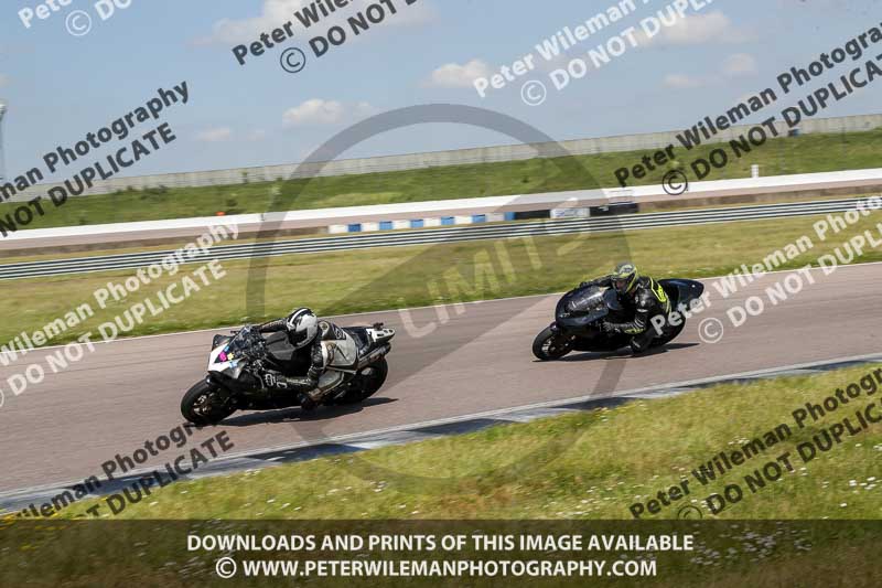 Rockingham no limits trackday;enduro digital images;event digital images;eventdigitalimages;no limits trackdays;peter wileman photography;racing digital images;rockingham raceway northamptonshire;rockingham trackday photographs;trackday digital images;trackday photos