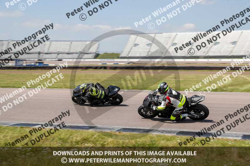 Rockingham no limits trackday;enduro digital images;event digital images;eventdigitalimages;no limits trackdays;peter wileman photography;racing digital images;rockingham raceway northamptonshire;rockingham trackday photographs;trackday digital images;trackday photos