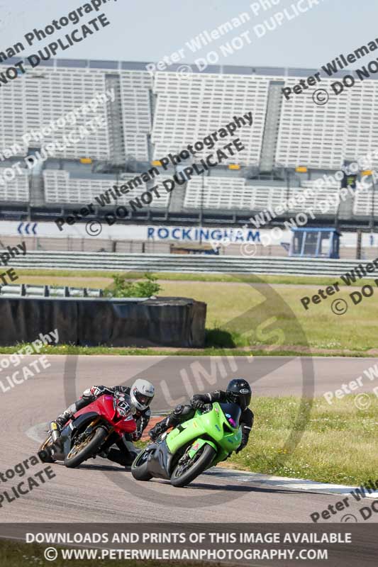 Rockingham no limits trackday;enduro digital images;event digital images;eventdigitalimages;no limits trackdays;peter wileman photography;racing digital images;rockingham raceway northamptonshire;rockingham trackday photographs;trackday digital images;trackday photos