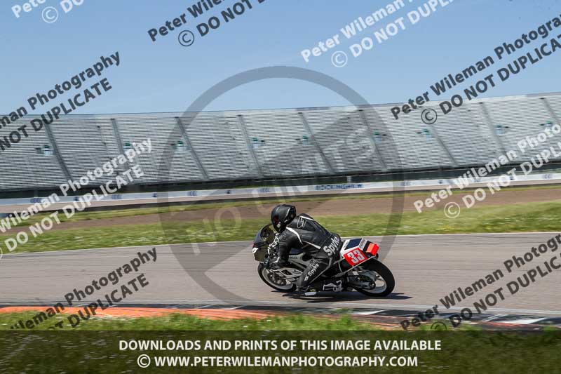 Rockingham no limits trackday;enduro digital images;event digital images;eventdigitalimages;no limits trackdays;peter wileman photography;racing digital images;rockingham raceway northamptonshire;rockingham trackday photographs;trackday digital images;trackday photos