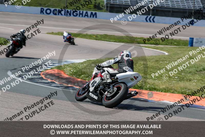 Rockingham no limits trackday;enduro digital images;event digital images;eventdigitalimages;no limits trackdays;peter wileman photography;racing digital images;rockingham raceway northamptonshire;rockingham trackday photographs;trackday digital images;trackday photos