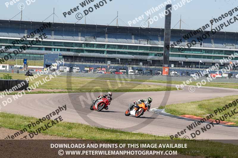 Rockingham no limits trackday;enduro digital images;event digital images;eventdigitalimages;no limits trackdays;peter wileman photography;racing digital images;rockingham raceway northamptonshire;rockingham trackday photographs;trackday digital images;trackday photos