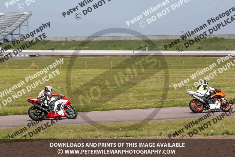 Rockingham no limits trackday;enduro digital images;event digital images;eventdigitalimages;no limits trackdays;peter wileman photography;racing digital images;rockingham raceway northamptonshire;rockingham trackday photographs;trackday digital images;trackday photos