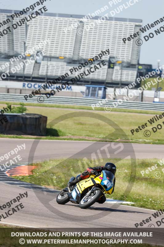 Rockingham no limits trackday;enduro digital images;event digital images;eventdigitalimages;no limits trackdays;peter wileman photography;racing digital images;rockingham raceway northamptonshire;rockingham trackday photographs;trackday digital images;trackday photos