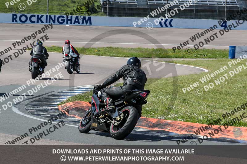 Rockingham no limits trackday;enduro digital images;event digital images;eventdigitalimages;no limits trackdays;peter wileman photography;racing digital images;rockingham raceway northamptonshire;rockingham trackday photographs;trackday digital images;trackday photos