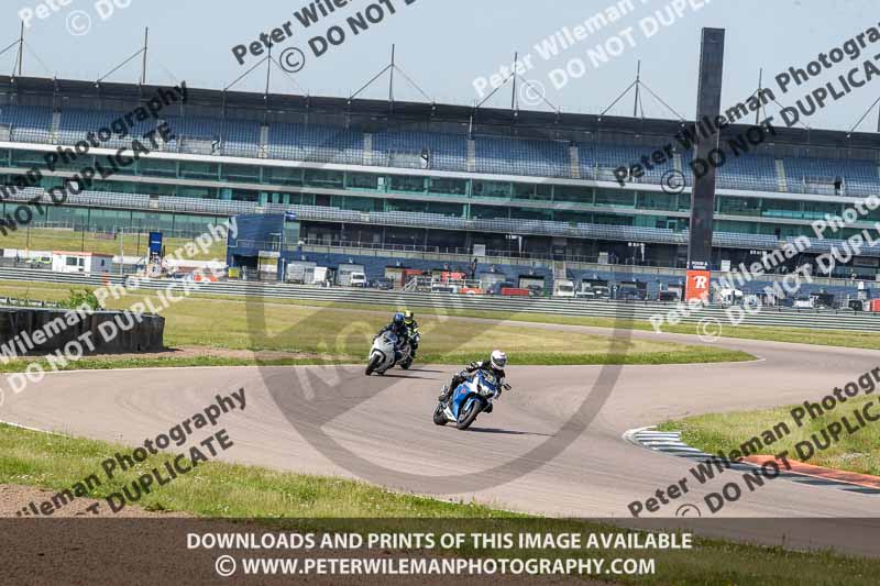 Rockingham no limits trackday;enduro digital images;event digital images;eventdigitalimages;no limits trackdays;peter wileman photography;racing digital images;rockingham raceway northamptonshire;rockingham trackday photographs;trackday digital images;trackday photos