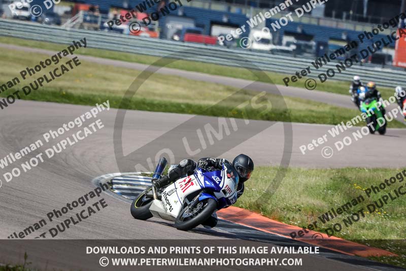 Rockingham no limits trackday;enduro digital images;event digital images;eventdigitalimages;no limits trackdays;peter wileman photography;racing digital images;rockingham raceway northamptonshire;rockingham trackday photographs;trackday digital images;trackday photos