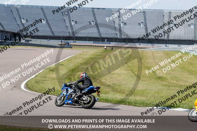 Rockingham no limits trackday;enduro digital images;event digital images;eventdigitalimages;no limits trackdays;peter wileman photography;racing digital images;rockingham raceway northamptonshire;rockingham trackday photographs;trackday digital images;trackday photos