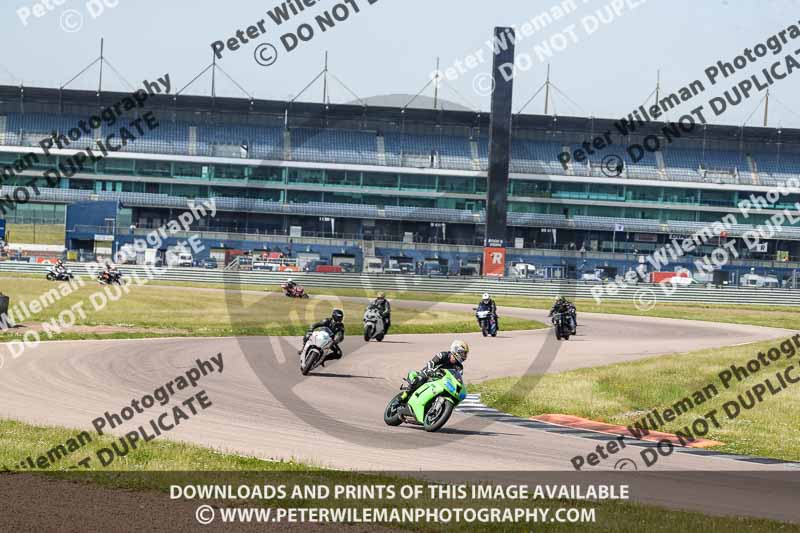 Rockingham no limits trackday;enduro digital images;event digital images;eventdigitalimages;no limits trackdays;peter wileman photography;racing digital images;rockingham raceway northamptonshire;rockingham trackday photographs;trackday digital images;trackday photos