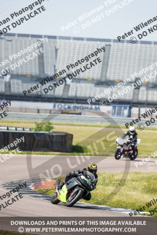 Rockingham no limits trackday;enduro digital images;event digital images;eventdigitalimages;no limits trackdays;peter wileman photography;racing digital images;rockingham raceway northamptonshire;rockingham trackday photographs;trackday digital images;trackday photos