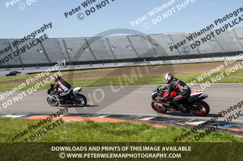 Rockingham no limits trackday;enduro digital images;event digital images;eventdigitalimages;no limits trackdays;peter wileman photography;racing digital images;rockingham raceway northamptonshire;rockingham trackday photographs;trackday digital images;trackday photos