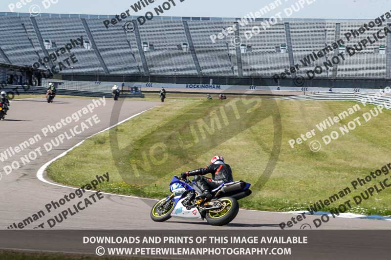 Rockingham no limits trackday;enduro digital images;event digital images;eventdigitalimages;no limits trackdays;peter wileman photography;racing digital images;rockingham raceway northamptonshire;rockingham trackday photographs;trackday digital images;trackday photos