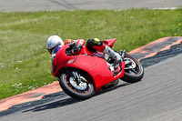 Rockingham-no-limits-trackday;enduro-digital-images;event-digital-images;eventdigitalimages;no-limits-trackdays;peter-wileman-photography;racing-digital-images;rockingham-raceway-northamptonshire;rockingham-trackday-photographs;trackday-digital-images;trackday-photos