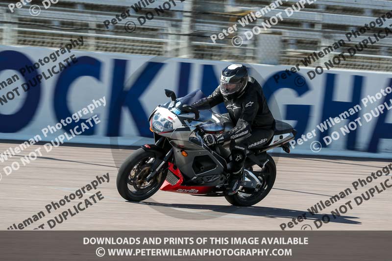Rockingham no limits trackday;enduro digital images;event digital images;eventdigitalimages;no limits trackdays;peter wileman photography;racing digital images;rockingham raceway northamptonshire;rockingham trackday photographs;trackday digital images;trackday photos