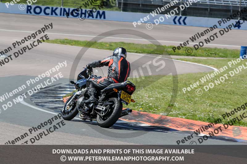 Rockingham no limits trackday;enduro digital images;event digital images;eventdigitalimages;no limits trackdays;peter wileman photography;racing digital images;rockingham raceway northamptonshire;rockingham trackday photographs;trackday digital images;trackday photos