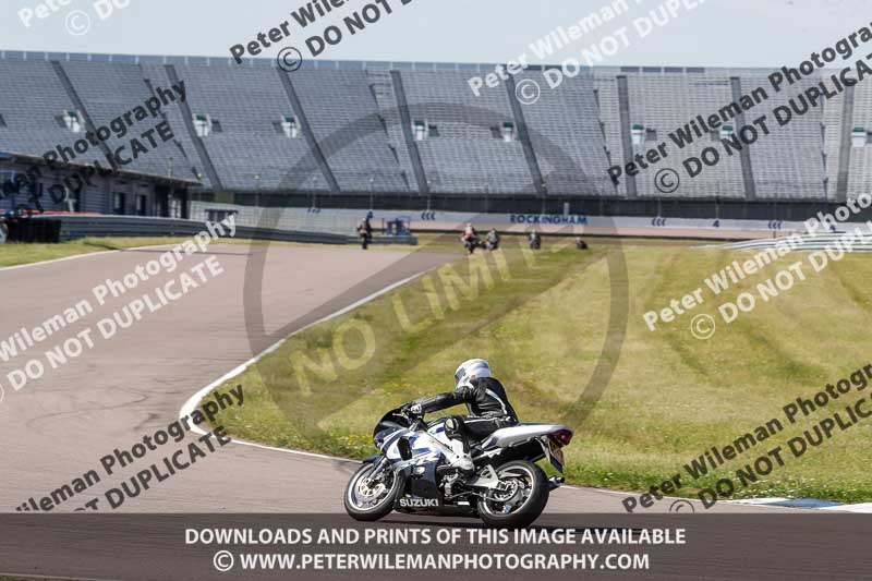 Rockingham no limits trackday;enduro digital images;event digital images;eventdigitalimages;no limits trackdays;peter wileman photography;racing digital images;rockingham raceway northamptonshire;rockingham trackday photographs;trackday digital images;trackday photos