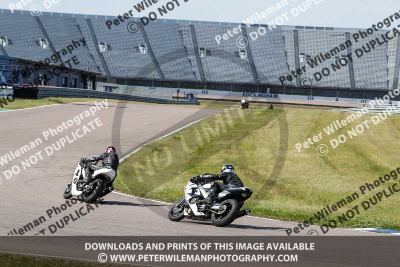 Rockingham no limits trackday;enduro digital images;event digital images;eventdigitalimages;no limits trackdays;peter wileman photography;racing digital images;rockingham raceway northamptonshire;rockingham trackday photographs;trackday digital images;trackday photos