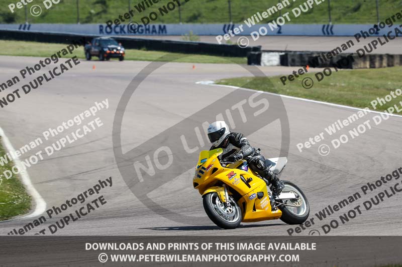 Rockingham no limits trackday;enduro digital images;event digital images;eventdigitalimages;no limits trackdays;peter wileman photography;racing digital images;rockingham raceway northamptonshire;rockingham trackday photographs;trackday digital images;trackday photos