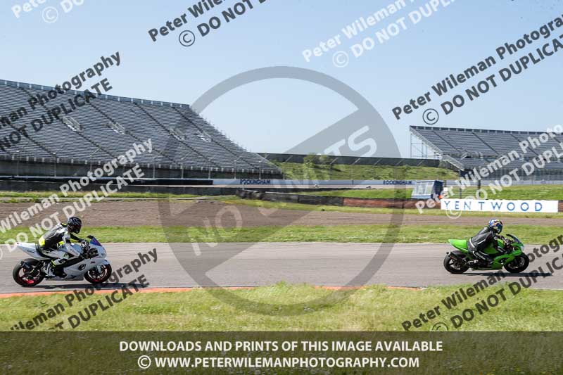 Rockingham no limits trackday;enduro digital images;event digital images;eventdigitalimages;no limits trackdays;peter wileman photography;racing digital images;rockingham raceway northamptonshire;rockingham trackday photographs;trackday digital images;trackday photos