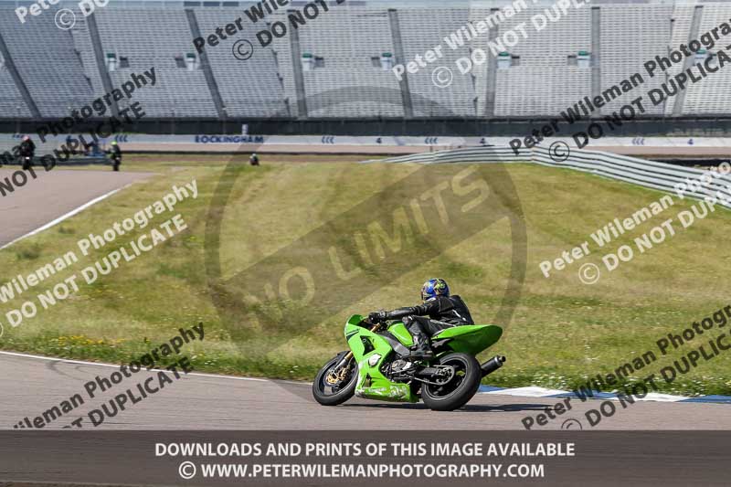 Rockingham no limits trackday;enduro digital images;event digital images;eventdigitalimages;no limits trackdays;peter wileman photography;racing digital images;rockingham raceway northamptonshire;rockingham trackday photographs;trackday digital images;trackday photos