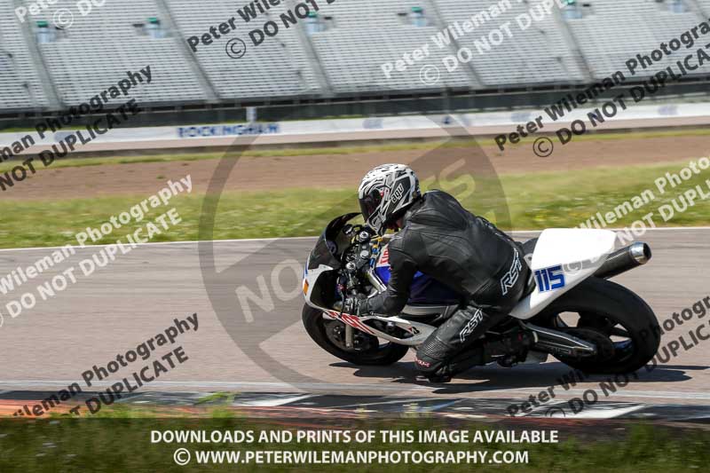 Rockingham no limits trackday;enduro digital images;event digital images;eventdigitalimages;no limits trackdays;peter wileman photography;racing digital images;rockingham raceway northamptonshire;rockingham trackday photographs;trackday digital images;trackday photos