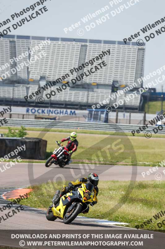Rockingham no limits trackday;enduro digital images;event digital images;eventdigitalimages;no limits trackdays;peter wileman photography;racing digital images;rockingham raceway northamptonshire;rockingham trackday photographs;trackday digital images;trackday photos