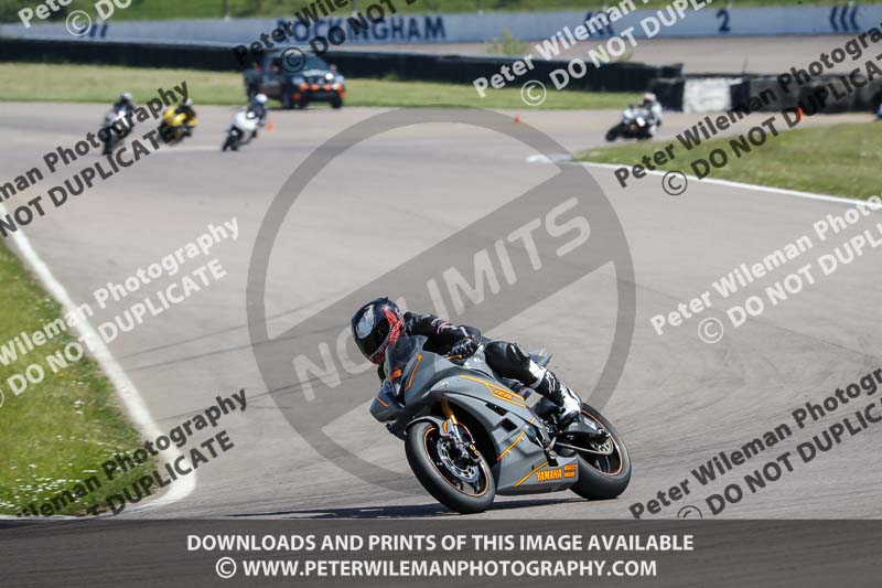 Rockingham no limits trackday;enduro digital images;event digital images;eventdigitalimages;no limits trackdays;peter wileman photography;racing digital images;rockingham raceway northamptonshire;rockingham trackday photographs;trackday digital images;trackday photos