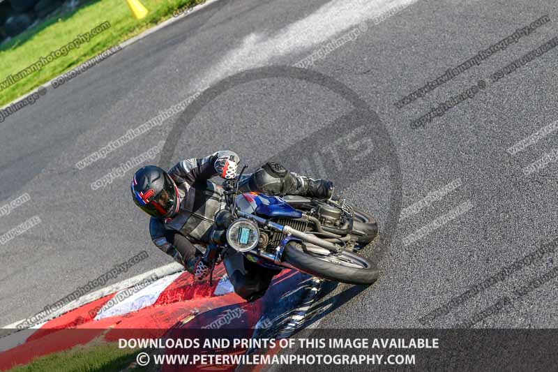 cadwell no limits trackday;cadwell park;cadwell park photographs;cadwell trackday photographs;enduro digital images;event digital images;eventdigitalimages;no limits trackdays;peter wileman photography;racing digital images;trackday digital images;trackday photos