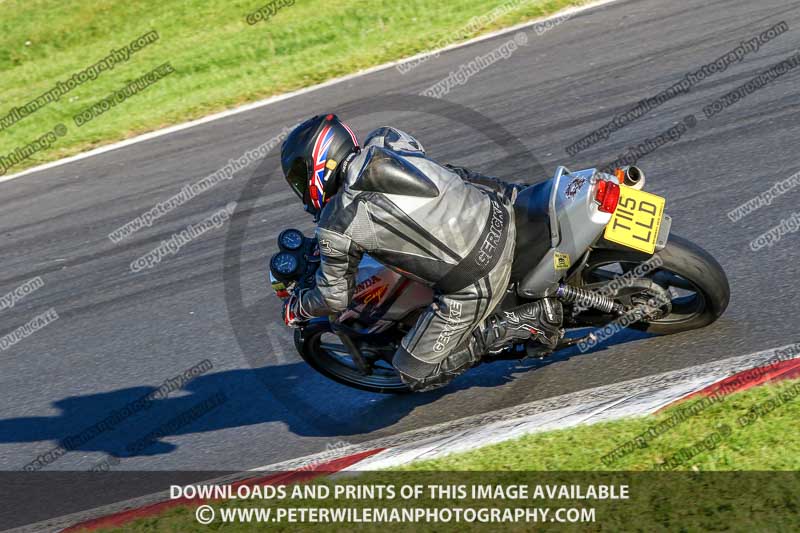 cadwell no limits trackday;cadwell park;cadwell park photographs;cadwell trackday photographs;enduro digital images;event digital images;eventdigitalimages;no limits trackdays;peter wileman photography;racing digital images;trackday digital images;trackday photos