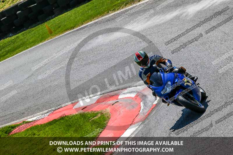 cadwell no limits trackday;cadwell park;cadwell park photographs;cadwell trackday photographs;enduro digital images;event digital images;eventdigitalimages;no limits trackdays;peter wileman photography;racing digital images;trackday digital images;trackday photos