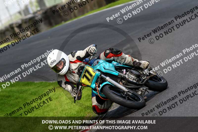 cadwell no limits trackday;cadwell park;cadwell park photographs;cadwell trackday photographs;enduro digital images;event digital images;eventdigitalimages;no limits trackdays;peter wileman photography;racing digital images;trackday digital images;trackday photos