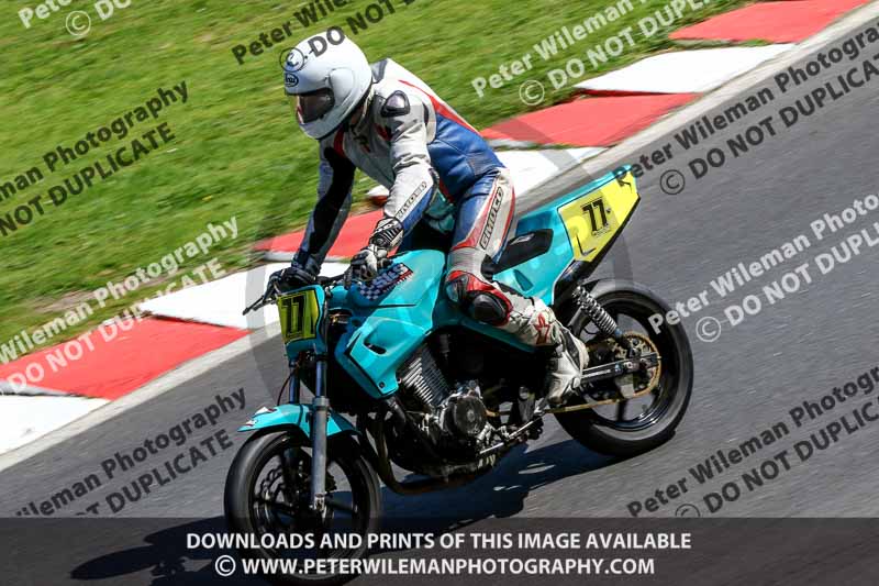cadwell no limits trackday;cadwell park;cadwell park photographs;cadwell trackday photographs;enduro digital images;event digital images;eventdigitalimages;no limits trackdays;peter wileman photography;racing digital images;trackday digital images;trackday photos