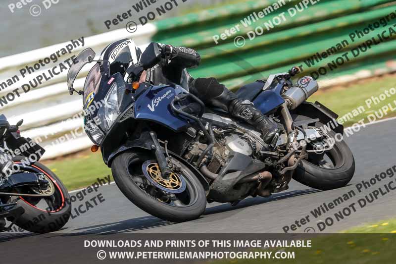 enduro digital images;event digital images;eventdigitalimages;mallory park;mallory park photographs;mallory park trackday;mallory park trackday photographs;no limits trackdays;peter wileman photography;racing digital images;trackday digital images;trackday photos