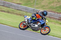 enduro-digital-images;event-digital-images;eventdigitalimages;mallory-park;mallory-park-photographs;mallory-park-trackday;mallory-park-trackday-photographs;no-limits-trackdays;peter-wileman-photography;racing-digital-images;trackday-digital-images;trackday-photos