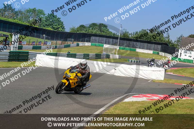 enduro digital images;event digital images;eventdigitalimages;mallory park;mallory park photographs;mallory park trackday;mallory park trackday photographs;no limits trackdays;peter wileman photography;racing digital images;trackday digital images;trackday photos