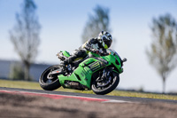 brands-hatch-photographs;brands-no-limits-trackday;cadwell-trackday-photographs;enduro-digital-images;event-digital-images;eventdigitalimages;no-limits-trackdays;peter-wileman-photography;racing-digital-images;trackday-digital-images;trackday-photos