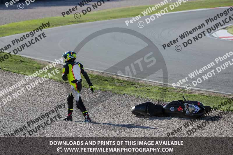 donington no limits trackday;donington park photographs;donington trackday photographs;no limits trackdays;peter wileman photography;trackday digital images;trackday photos