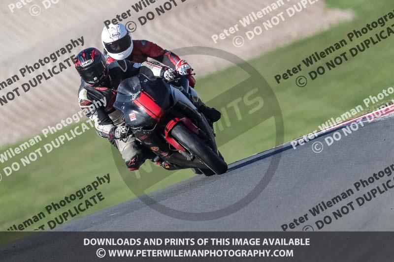 donington no limits trackday;donington park photographs;donington trackday photographs;no limits trackdays;peter wileman photography;trackday digital images;trackday photos