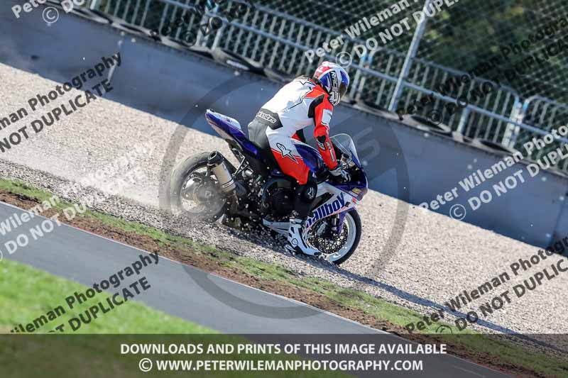 donington no limits trackday;donington park photographs;donington trackday photographs;no limits trackdays;peter wileman photography;trackday digital images;trackday photos