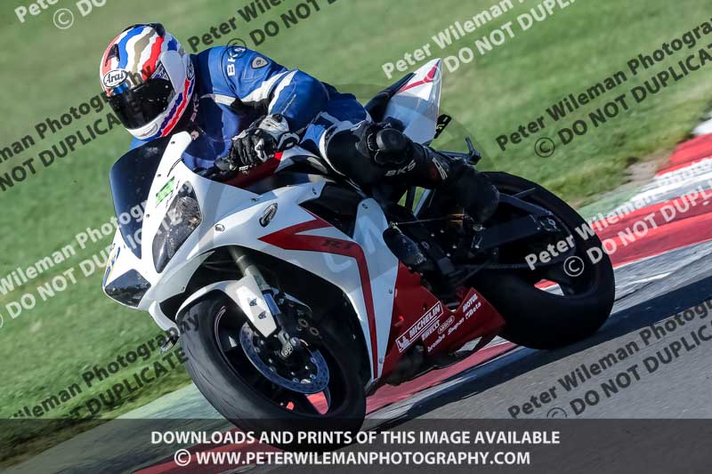 donington no limits trackday;donington park photographs;donington trackday photographs;no limits trackdays;peter wileman photography;trackday digital images;trackday photos